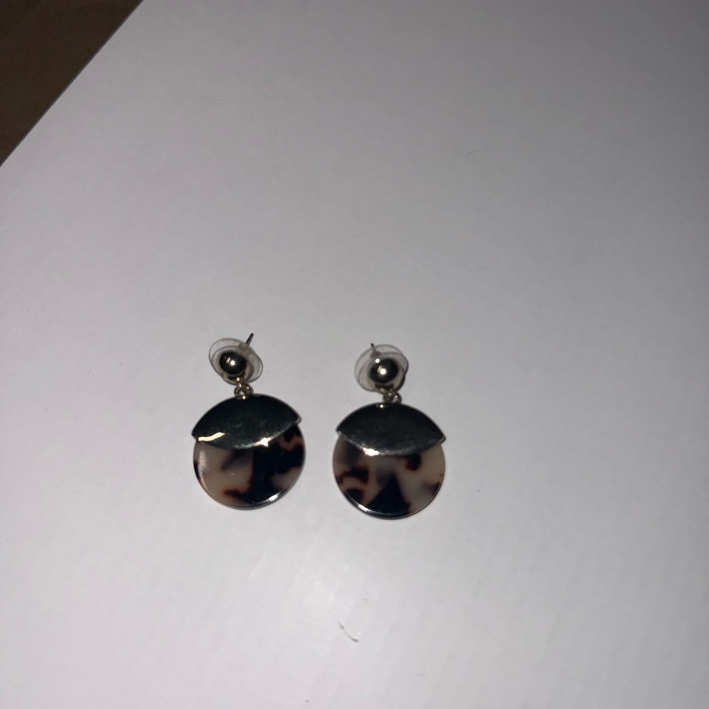 Elegant Tortoise Shell Earrings
